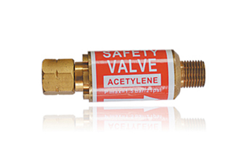 Pipeline backfire device